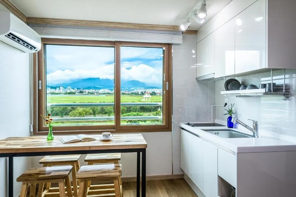 Romance Jeju Pension Holiday home